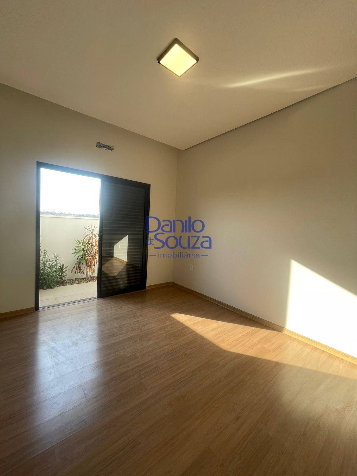 Casa à venda com 3 quartos, 1 suíte, 2 vagas e 360m² no Villagio Park, Araxá (MG) — foto 12 de 26