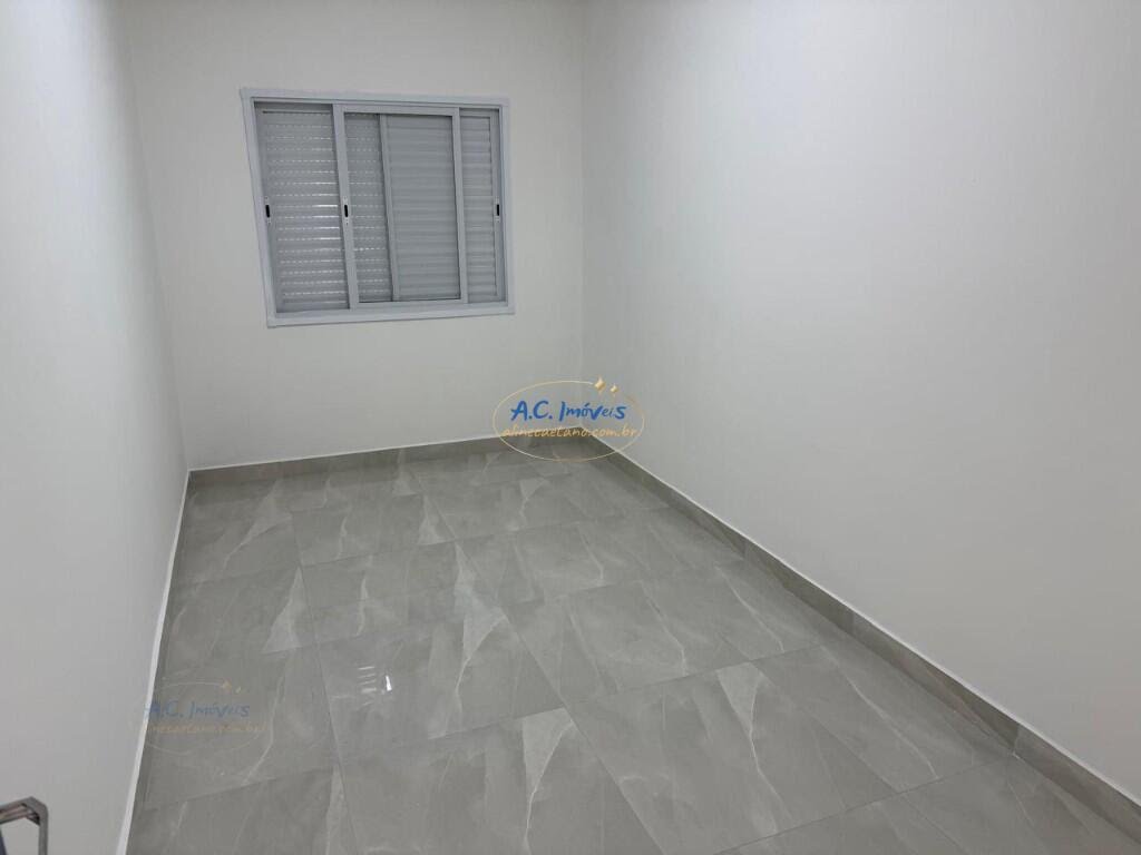 Casa à venda com 2 quartos, 1 suíte, 2 vagas e 70m² no Nova Mirim, Praia Grande (SP) — foto 8 de 19