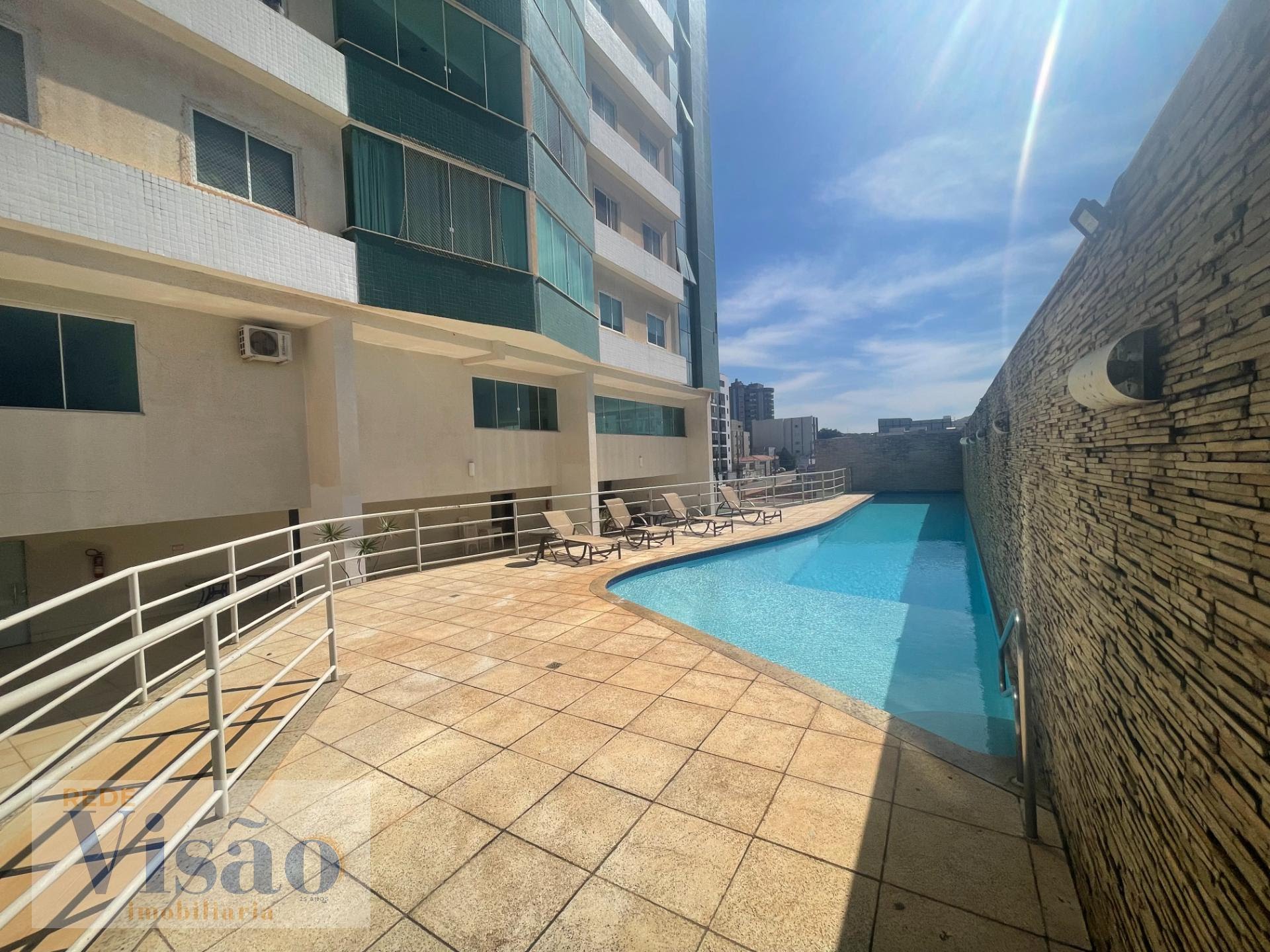 Apartamento à venda com 3 quartos, 1 suíte, 2 vagas e 100m² no Centro, Paracatu (MG) — foto 25 de 30