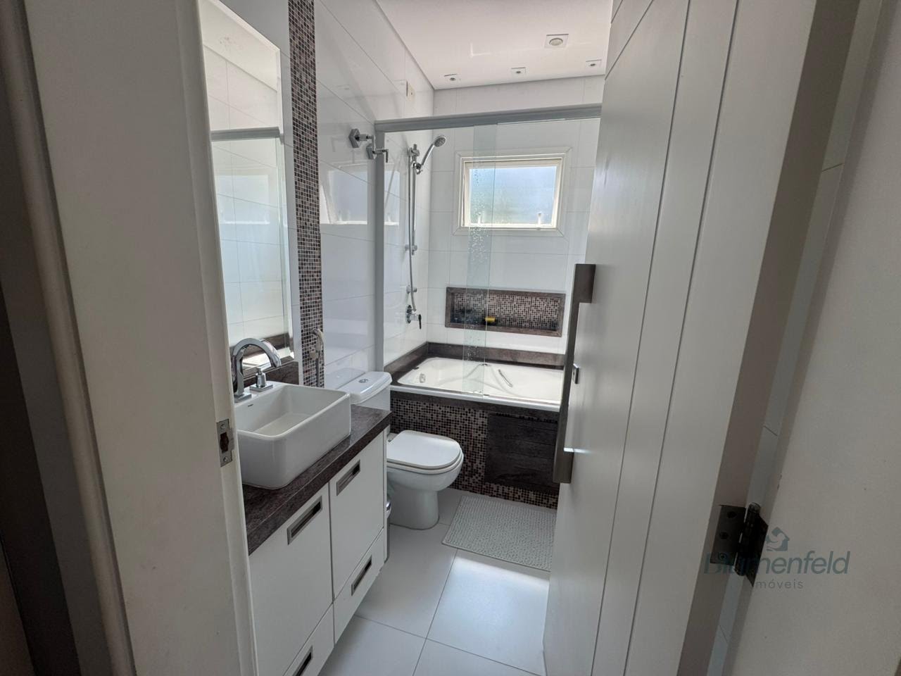 Casa à venda com 4 quartos, 4 suítes, 3 vagas e 344m² no Condomínio Real Park, Arujá (SP) — foto 14 de 18