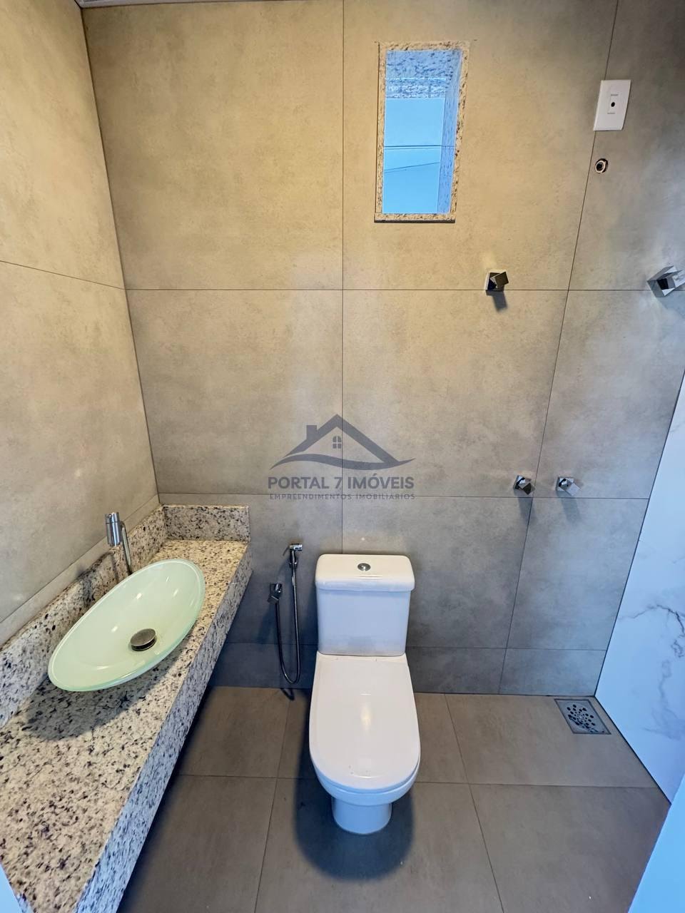 Casa à venda com 4 quartos, 1 suíte, 2 vagas e 210m² no Jardim Arizona, Sete Lagoas (MG) — foto 17 de 20