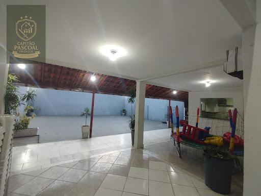 Galpão para Alugar no Parque São Benedito, Campos – 170m²