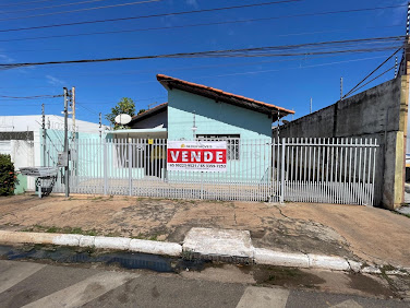 Casa Comercial em Centro Sul  -  Várzea Grande