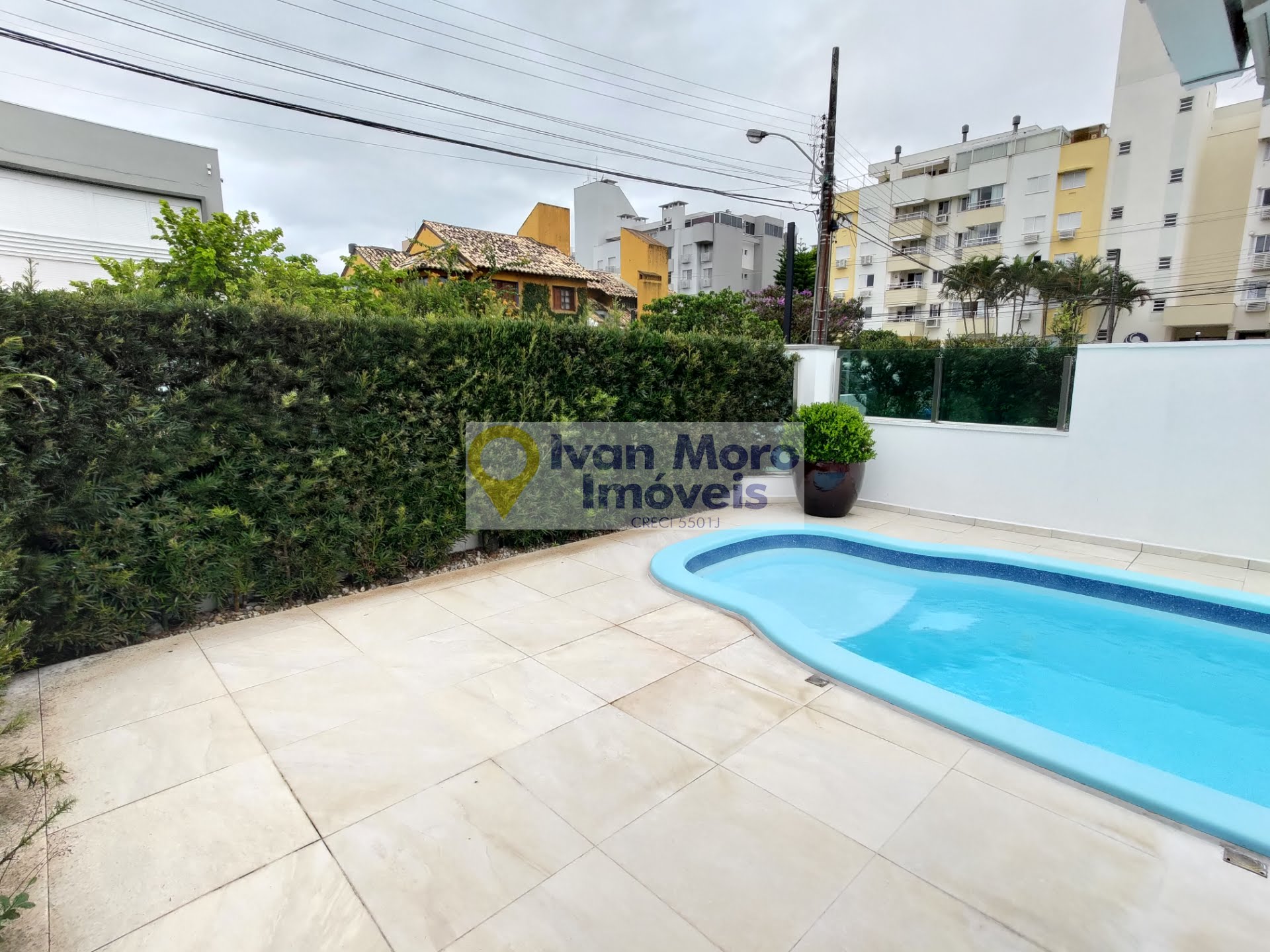 Casa à venda com 4 quartos, 4 suítes, 2 vagas e 200m² no Jurerê Internacional, Florianópolis (SC) — foto 3 de 30