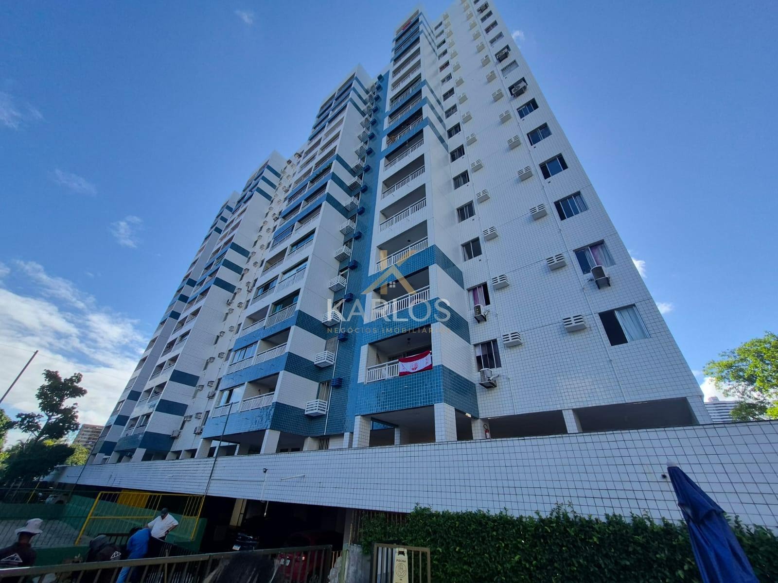 Apartamento à venda com 3 quartos, 1 banheiro, 1 vaga e 88m² no Casa Forte, Recife — foto principal