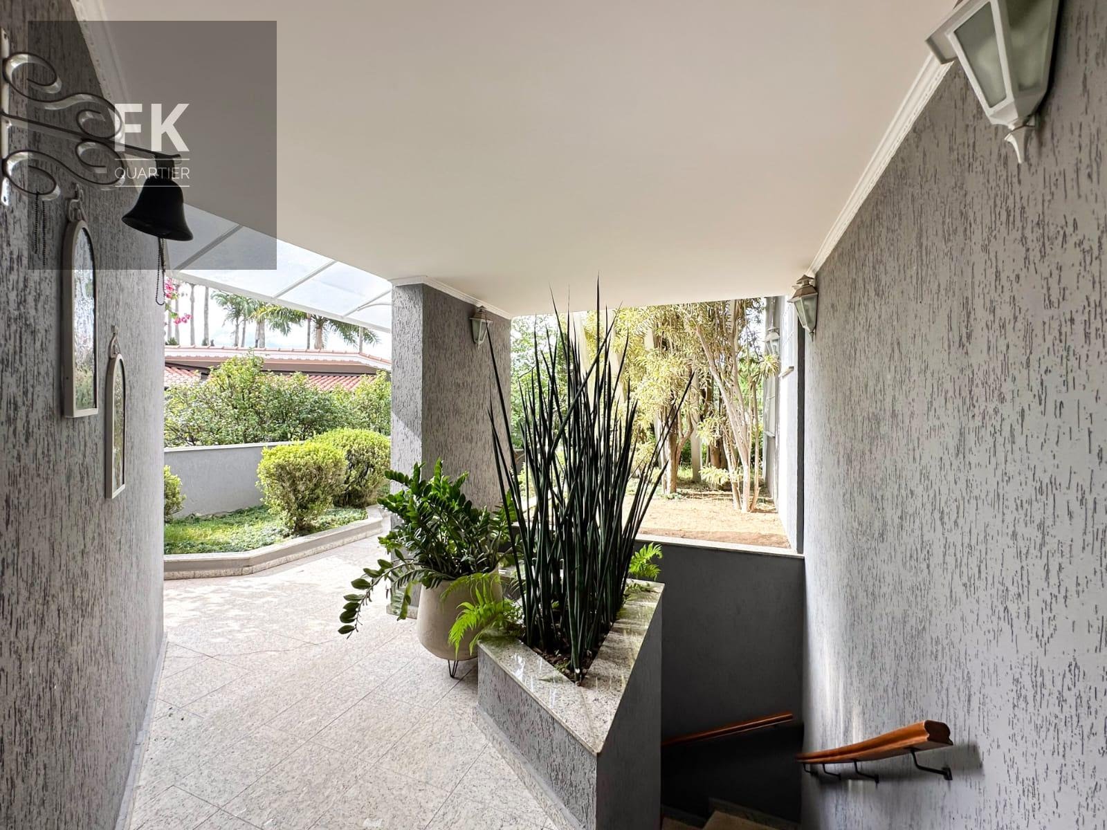 Casa à venda com 4 quartos, 4 suítes, 8 vagas e 1165m² no Alphaville Residencial Um, Barueri (SP) — foto 13 de 30