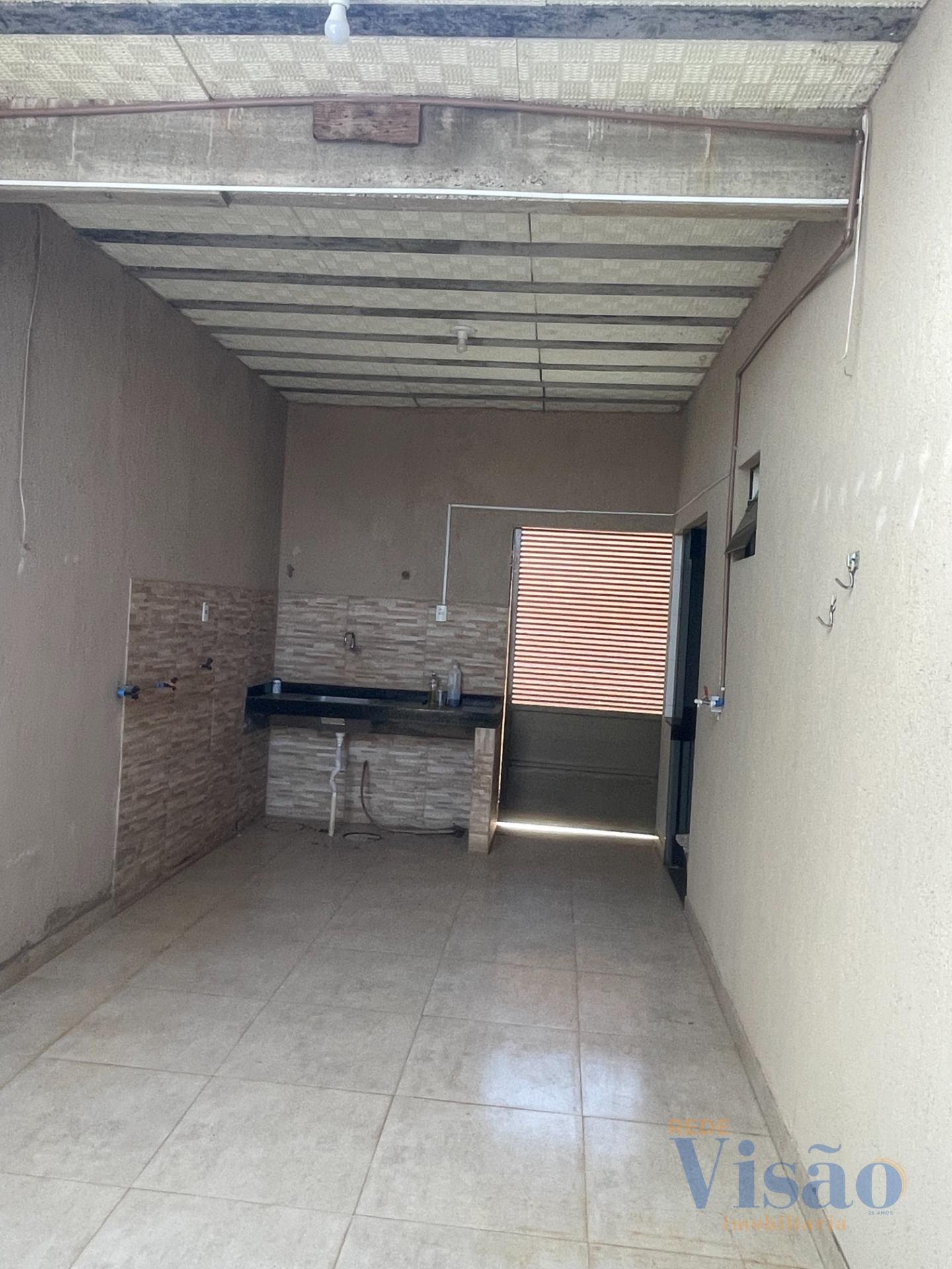 Casa à venda com 4 quartos, 2 banheiros, 2 vagas e 260m² no Nsa Aparecida, Paracatu — foto principal