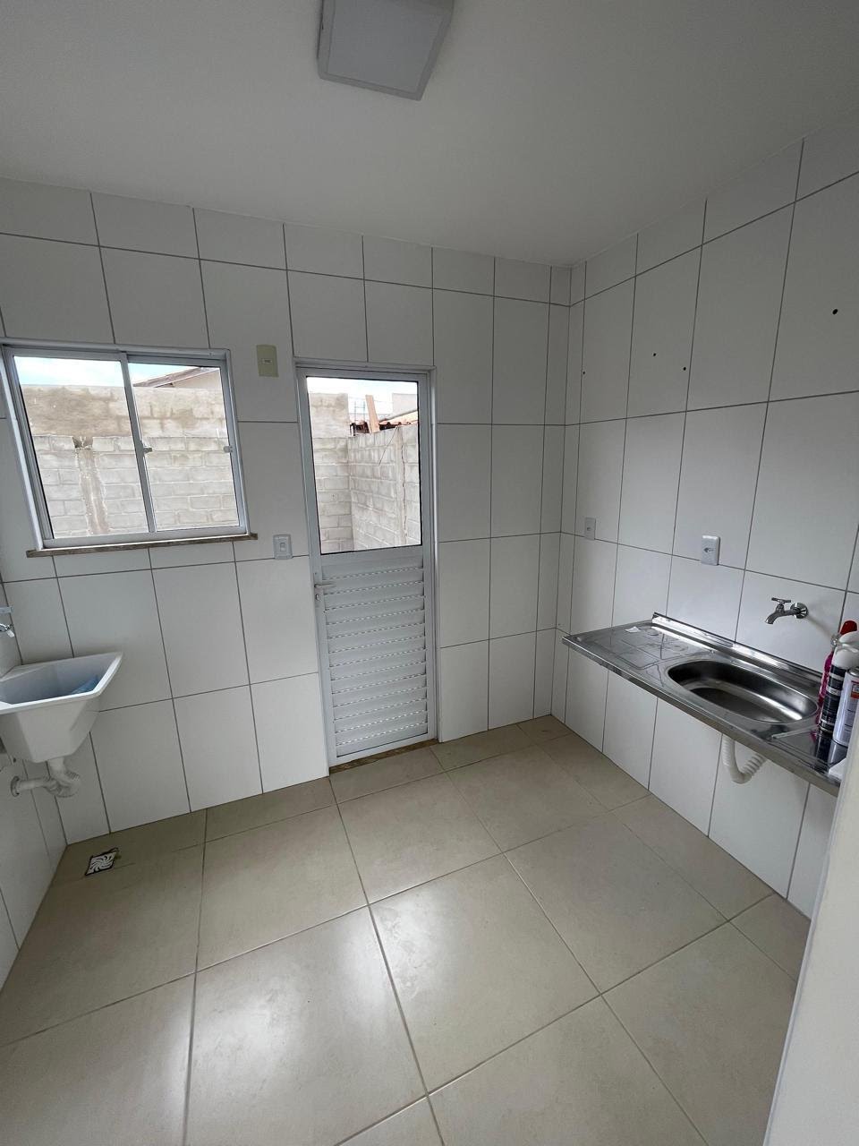 Casa à venda com 2 quartos, 1 banheiro, 2 vagas e 69m² no Tomba, Feira de Santana (BA) — foto 8 de 17
