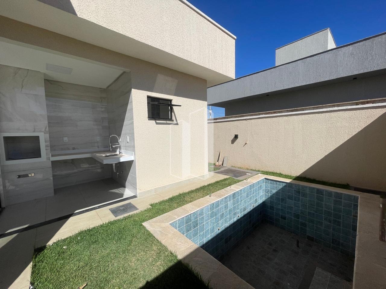 Casa à venda com 3 quartos, 3 suítes, 4 vagas e 156m² no Residencial Parqville Jacarandá, Aparecida de Goiânia (GO) — foto 14 de 15