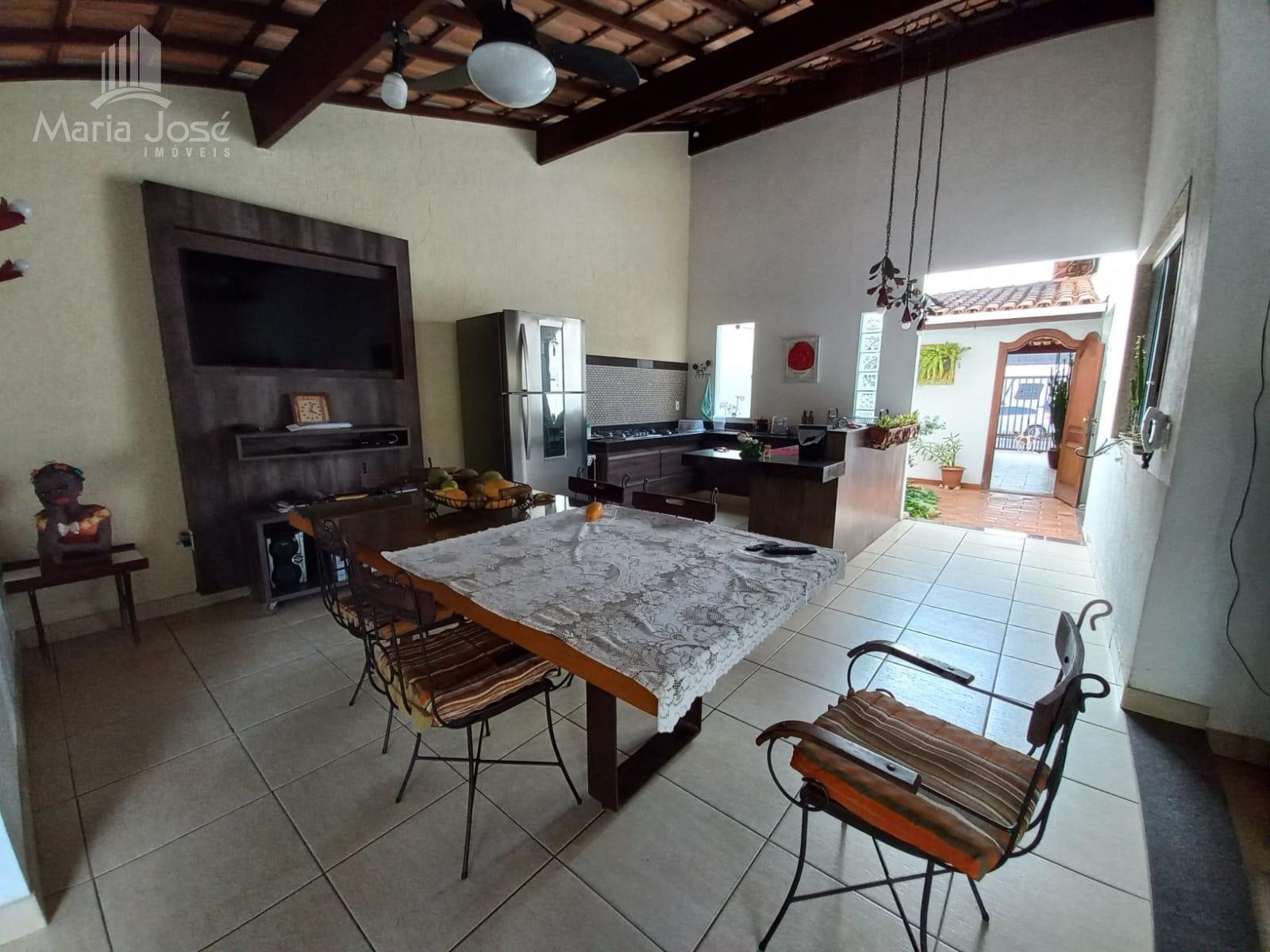 Casa à venda com 4 quartos, 1 suíte, 4 vagas e 450m² no Boa Vista, Sete Lagoas (MG) — foto 8 de 30