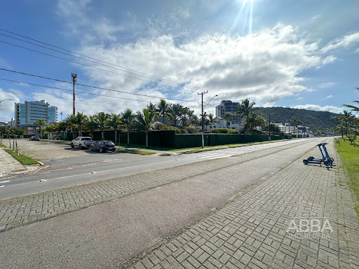 Apartamento Mobiliado com 3 Suítes em Guaratuba