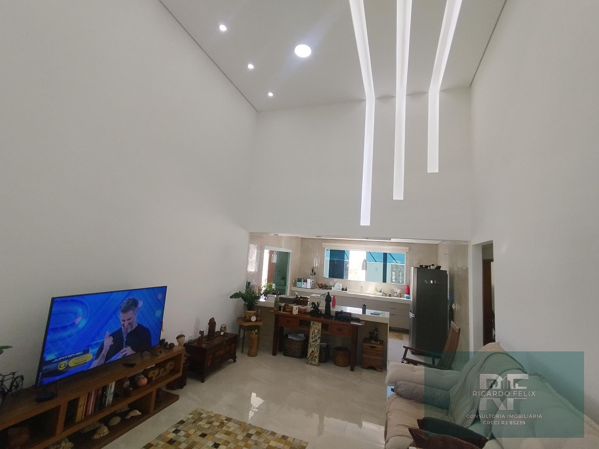Casa à venda com 3 quartos, 2 suítes, 4 vagas e 475m² no Extensão do Bosque, Rio das Ostras (RJ) — foto 9 de 27