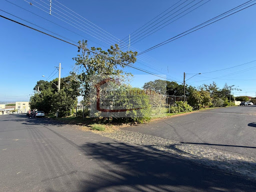 Lote / Terreno em Jardim Cinelândia  -  Santa Rita do Passa Quatro