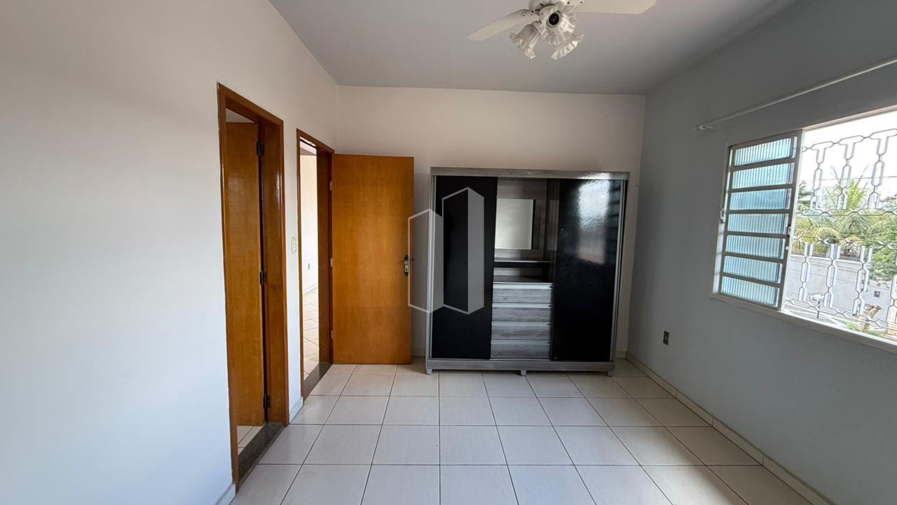 Casa à venda com 3 quartos, 2 suítes, 4 vagas e 266m² no Cidade Satélite São Luiz, Aparecida de Goiânia (GO) — foto 8 de 21