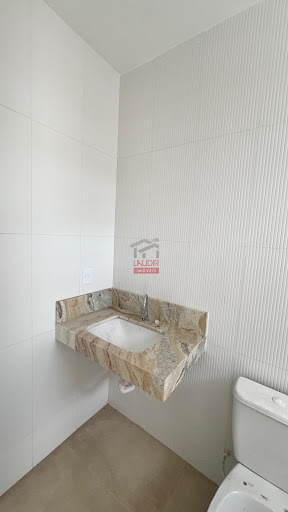 Casa à Venda em Planície da Serra, 3 Quartos, 79m², R$650mil