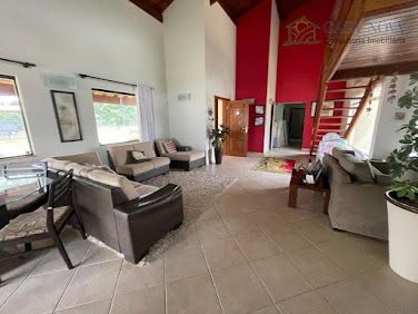 Chácara Condomínio Mirante de São Pedro: 303m² construção, terreno 5.000 m², 4 dormitórios, 4 suítes, 1 banheiro, piscina, pomar - venda  por R$1.400.000