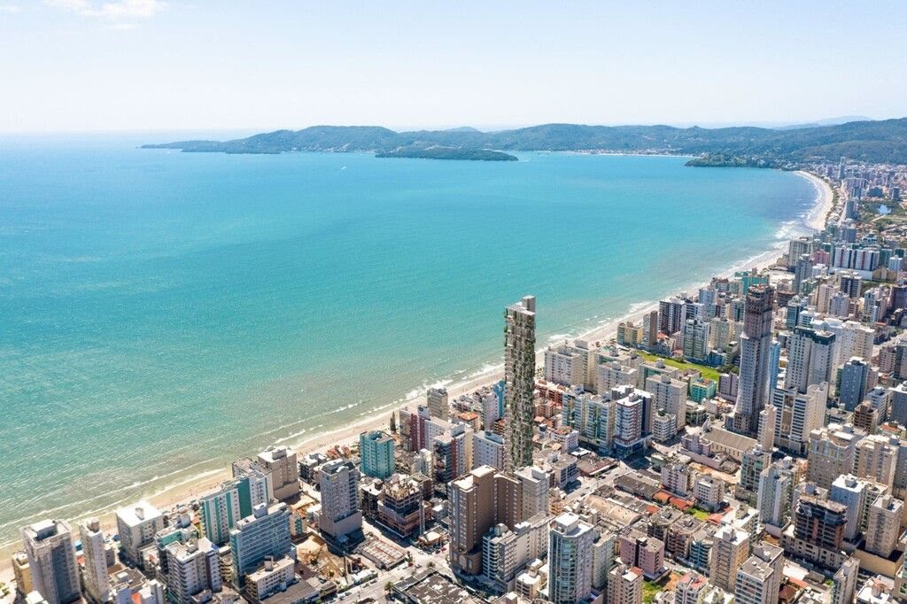 Apartamento à venda com 4 quartos, 4 suítes, 3 vagas e 205m² no Meia Praia, Itapema (SC) — foto 29 de 30