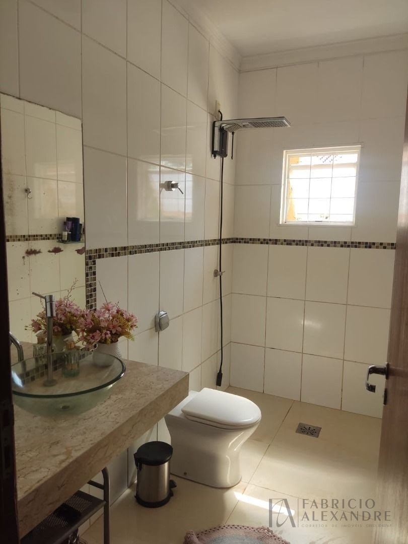 Casa à venda com 3 quartos, 1 suíte, 4 vagas e 200m² no Jardim Nazareth, São José do Rio Preto (SP) — foto 10 de 20
