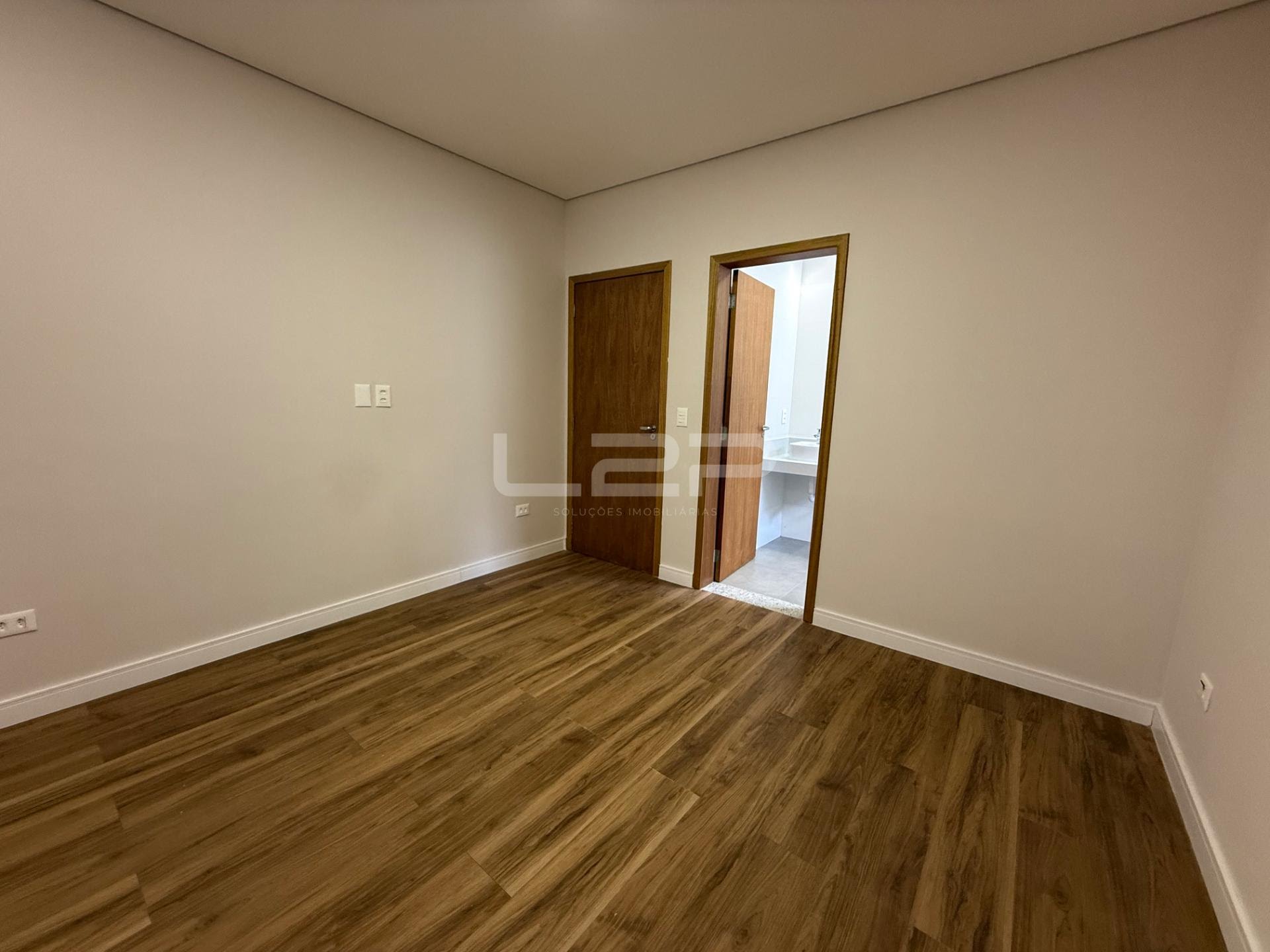 Casa à venda com 4 quartos, 3 suítes, 4 vagas e 253m² no Do Pinherinho, Itupeva (SP) — foto 27 de 30