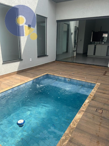 Casa novíssima com 3 suítes.  Imóvel especial!!!