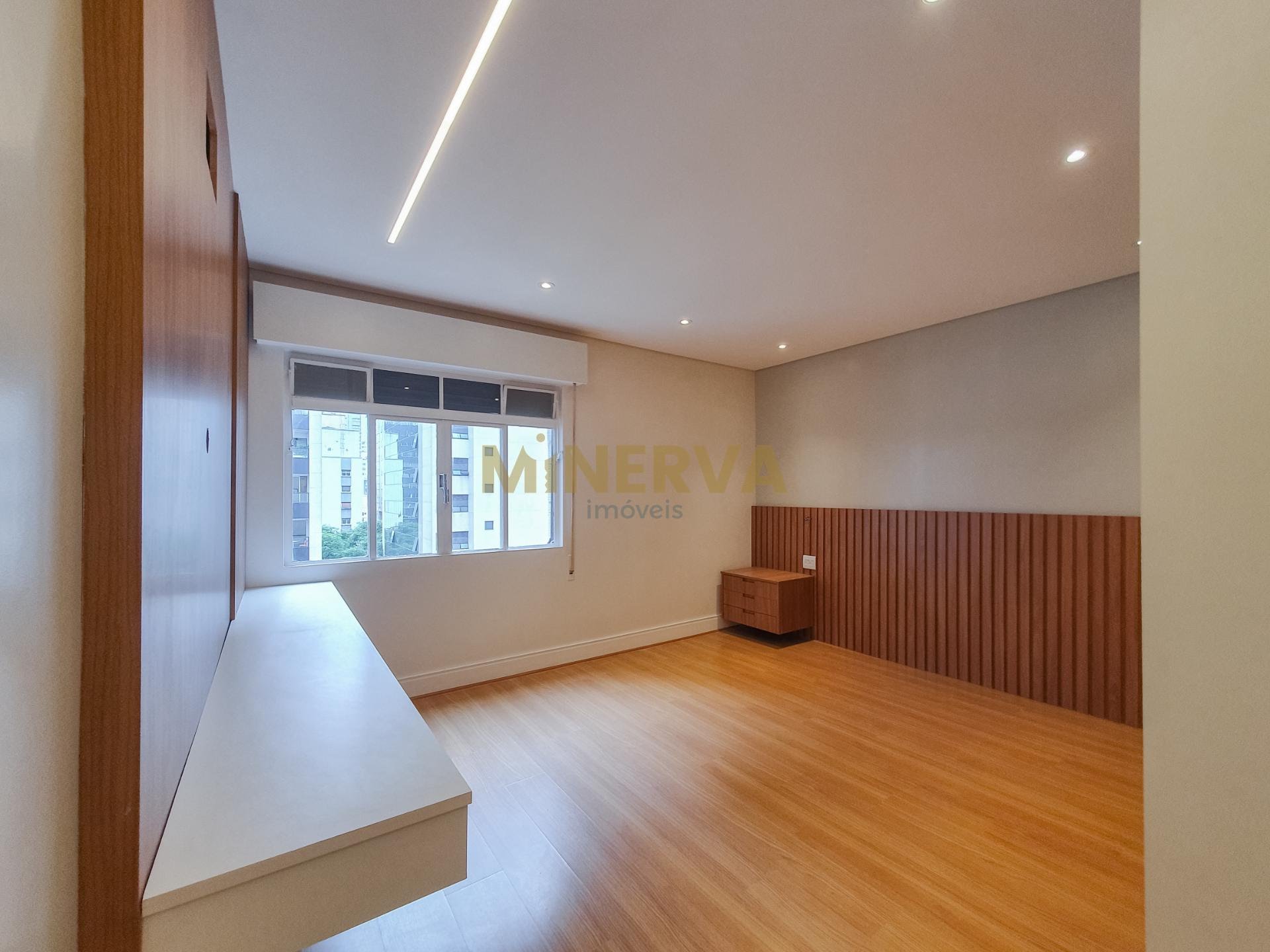 Apartamento à venda com 3 quartos, 2 suítes, 2 vagas e 243m² no Jardim Paulista, São Paulo (SP) — foto 8 de 28