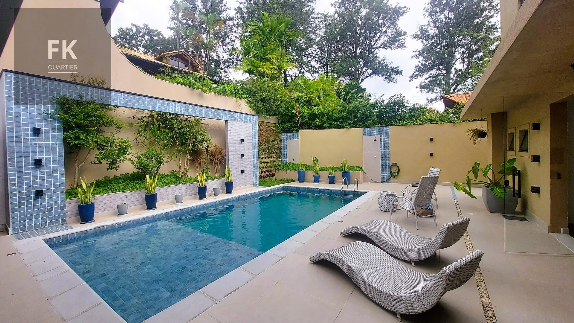 Casa à venda com 5 quartos, 5 suítes, 6 vagas e 583m² no Alphaville Residencial Um, Barueri (SP) — foto 12 de 30