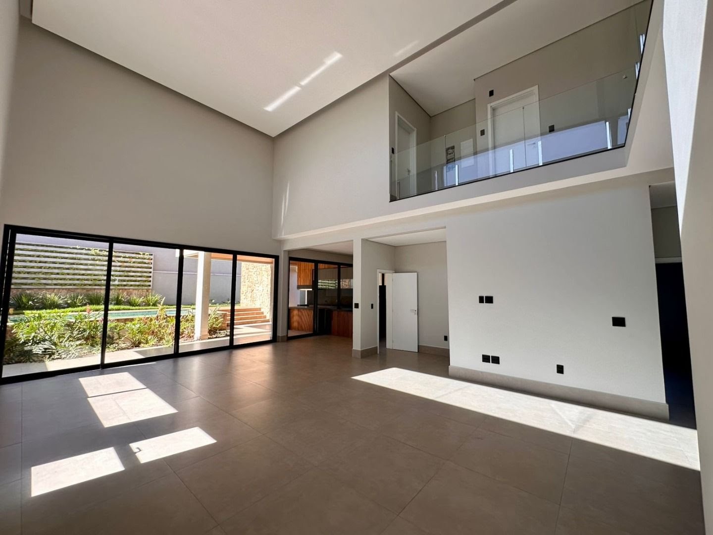 Casa à venda com 3 quartos, 3 suítes, 4 vagas e 364m² no Alphaville, Ribeirão Preto (SP) — foto 14 de 23