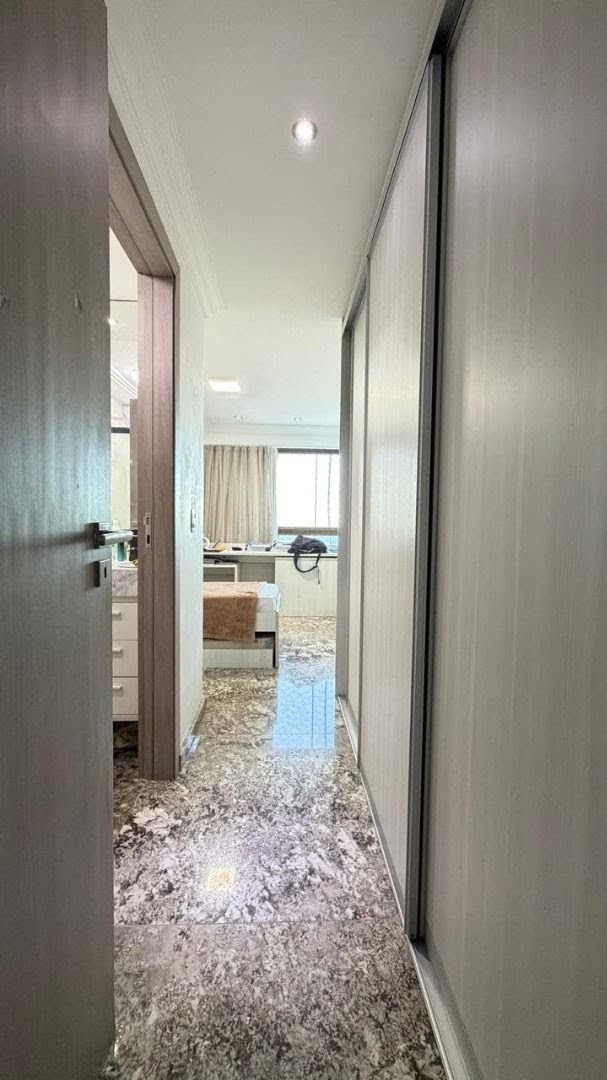 Apartamento à venda com 4 quartos, 3 suítes, 3 vagas e 179m² no Boa Vista, Recife (PE) — foto 8 de 29