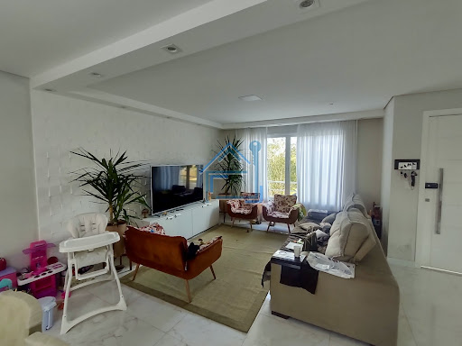 Casa sobrado com 3 suítes Cond. Golden Park em Sorocaba