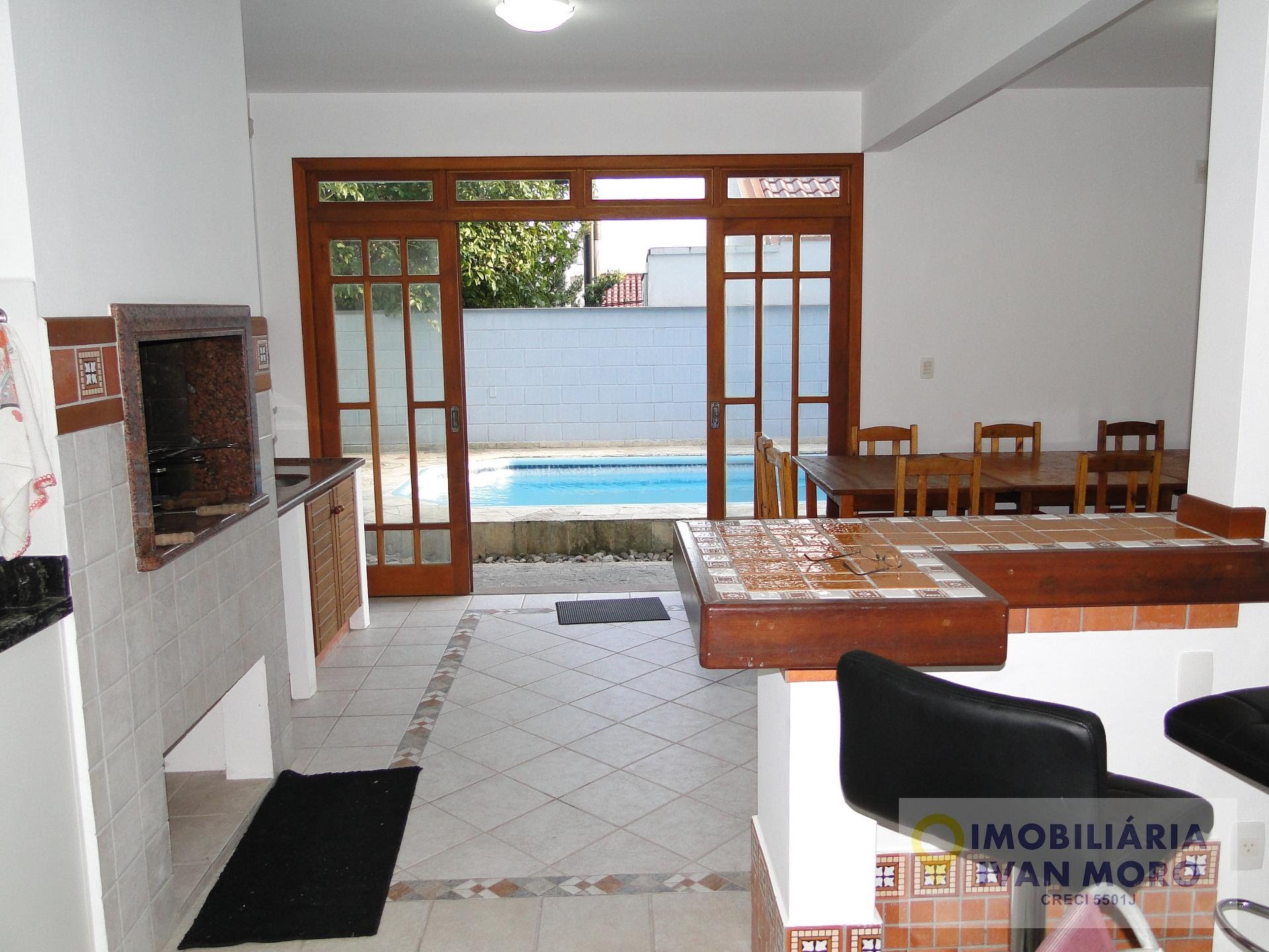 Casa à venda com 5 quartos, 6 banheiros, 2 vagas e 470m² no João Paulo, Florianópolis (SC) — foto 8 de 21