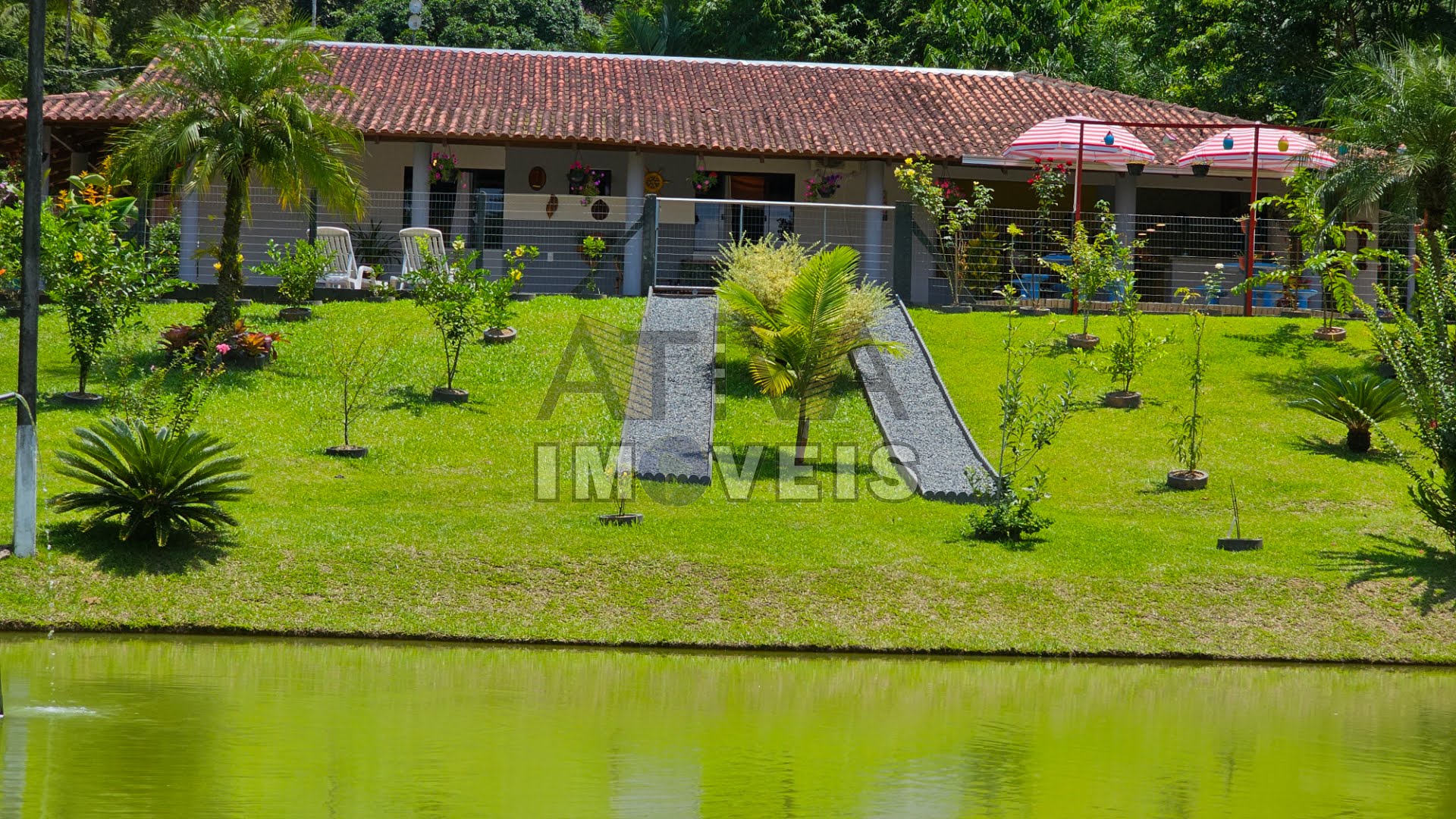 Frente casa 