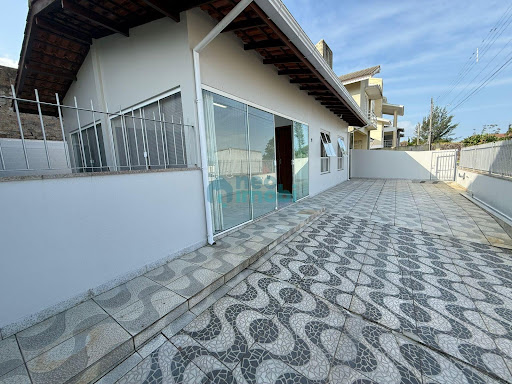 Casa em Ponta de Baixo  -  São José