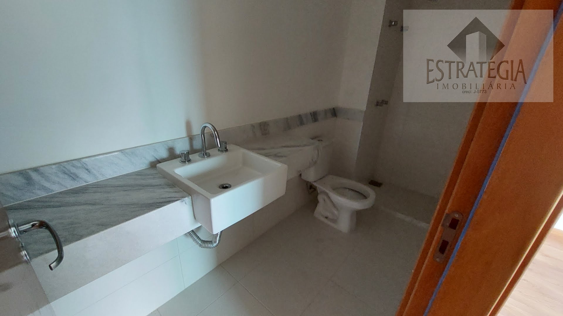 Apartamento à venda com 2 quartos, 1 suíte, 2 vagas e 110m² no Coronel Veiga, Petrópolis (RJ) — foto 19 de 19