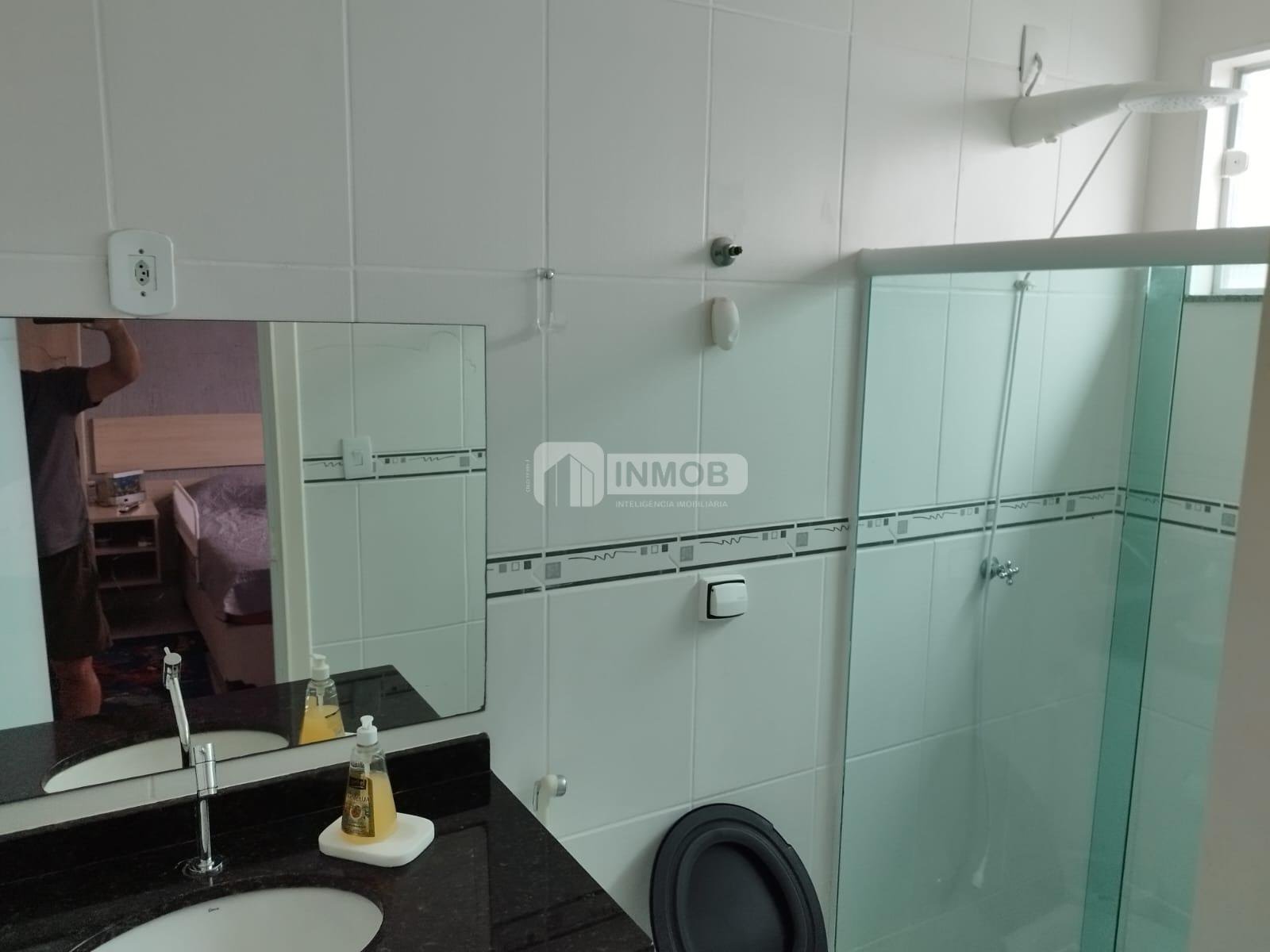 Casa para alugar com 3 quartos, 3 suítes, 3 vagas e 300m² no Piracangaguá, Taubaté (SP) — foto 13 de 28