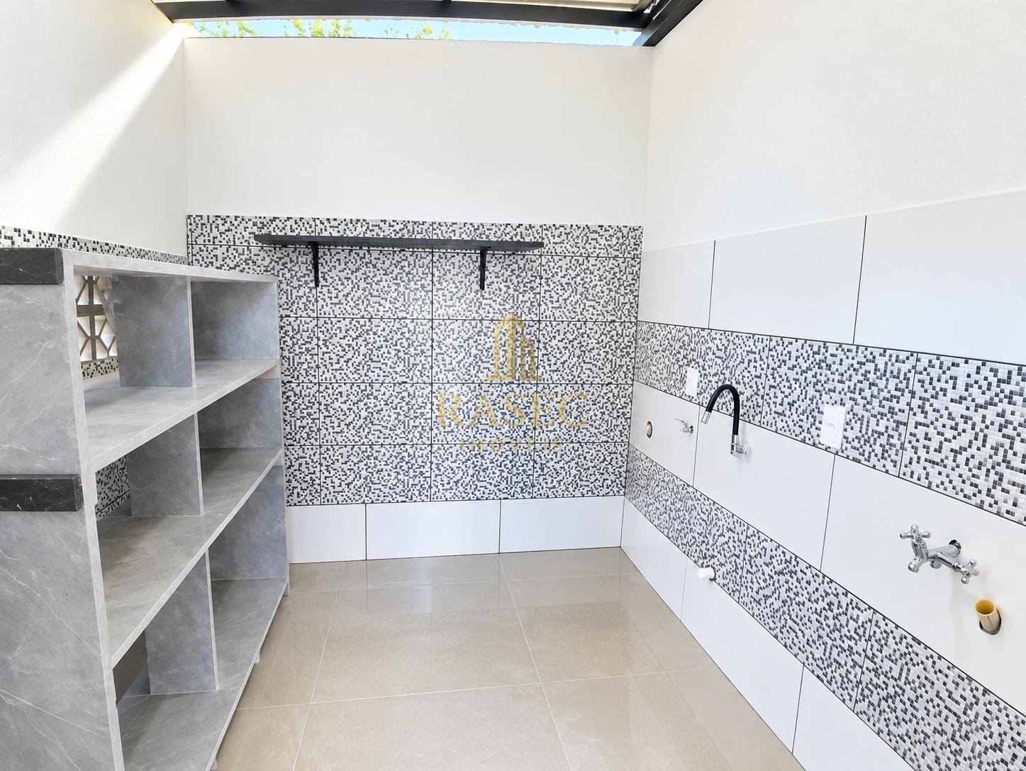 Casa para alugar com 4 quartos, 1 suíte, 2 vagas e 1m² no Primeiro de Maio, Brusque (SC) — foto 7 de 14