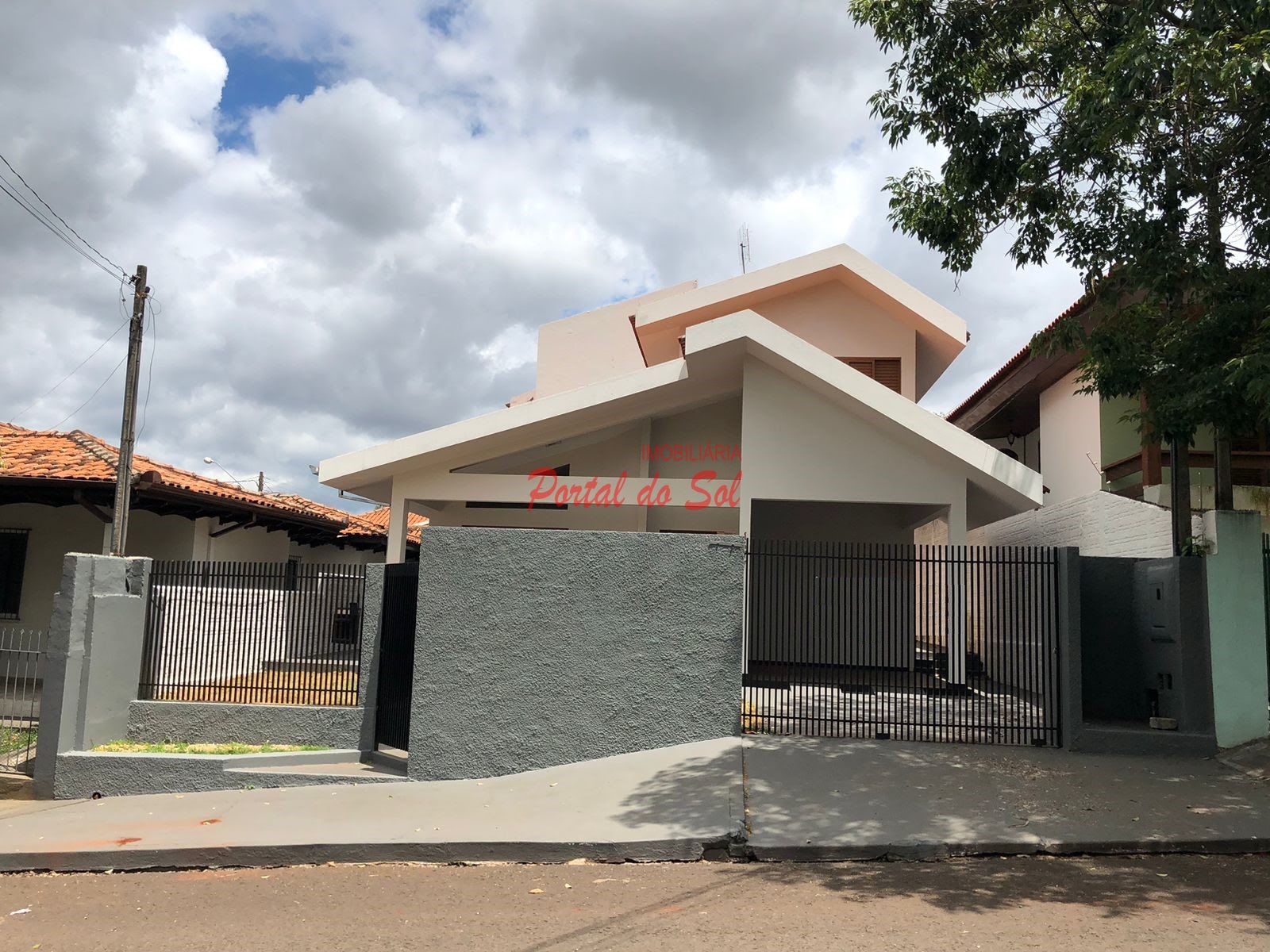 Sobrado, 242 m² - Foto 1