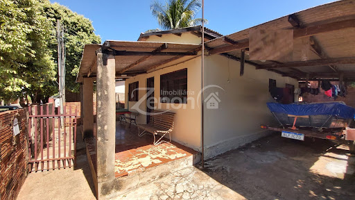 Casa em Jardim Brasil  -  Adamantina