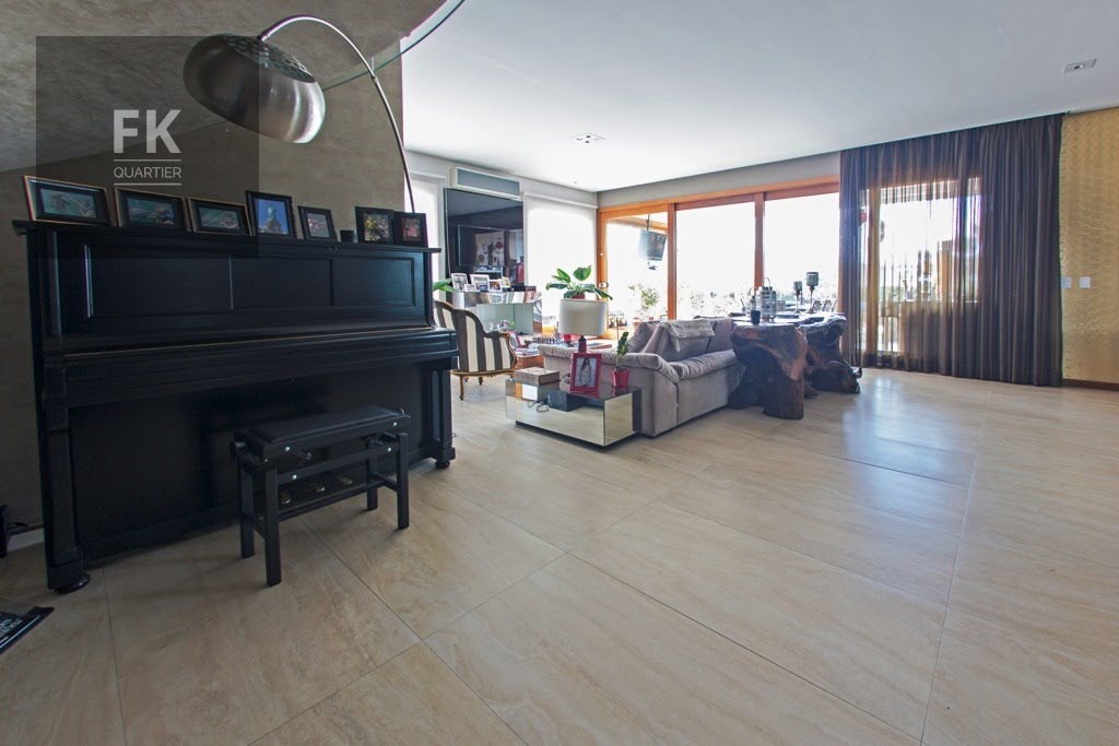 Casa à venda com 5 quartos, 5 suítes, 4 vagas e 504m² no Colinas da Anhanguera, Santana de Parnaíba (SP) — foto 2 de 9