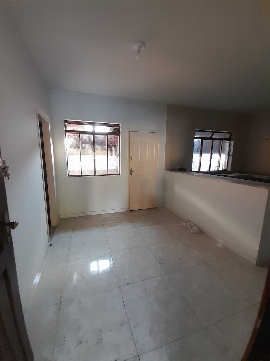 Casa para alugar com 4 quartos, 1 suíte, 4 vagas e 270m² no São Geraldo, Santa Luzia (MG) — foto 9 de 26