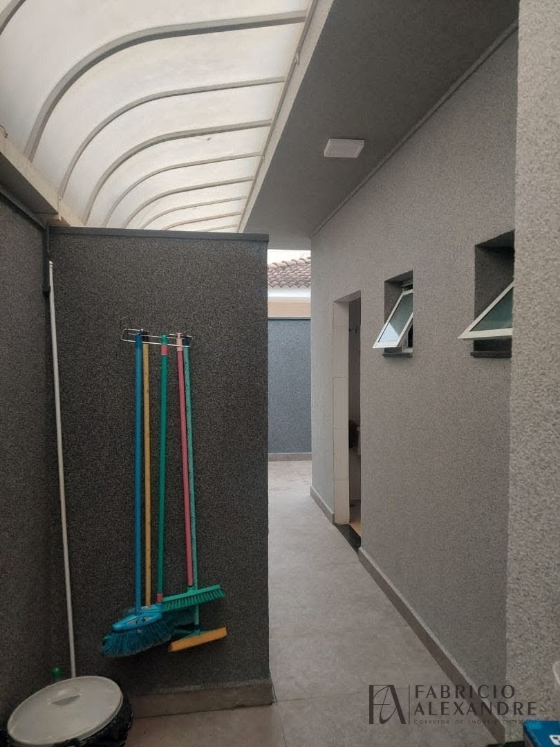 Casa à venda com 3 quartos, 3 suítes, 4 vagas e 223m² no Residencial Gaivota I, São José do Rio Preto (SP) — foto 9 de 11