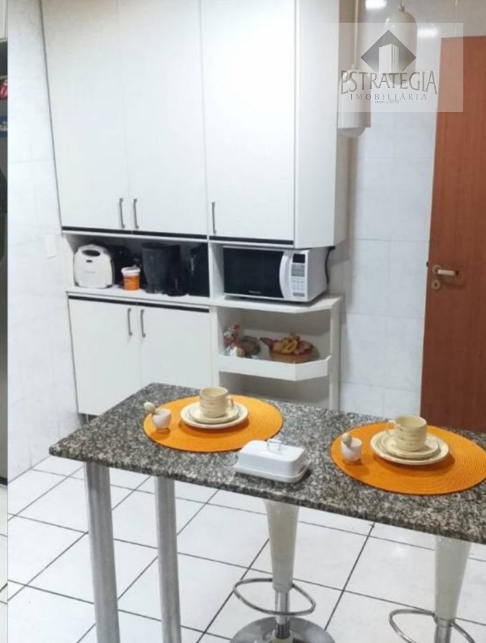 Apartamento à venda com 3 quartos, 1 suíte e 2 vagas no Nogueira, Petrópolis (RJ) — foto 8 de 13