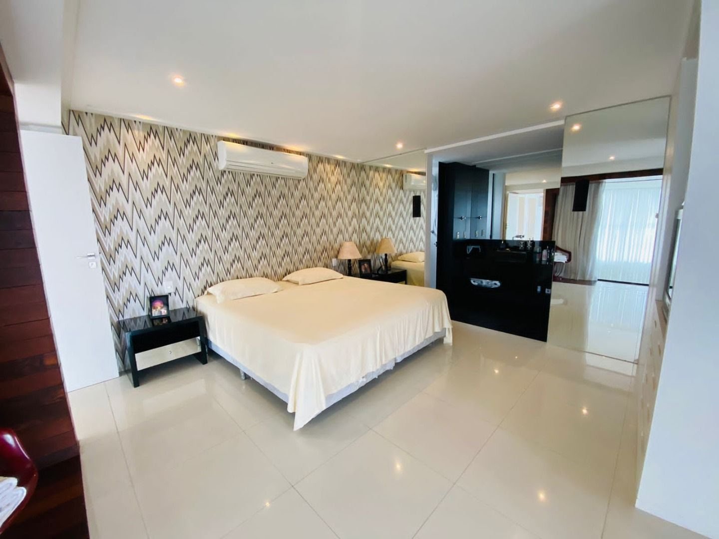 Apartamento à venda com 4 quartos, 5 banheiros, 2 vagas e 200m² no Praia de Itaguá, Ubatuba (SP) — foto 20 de 24