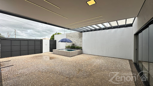 Casa à Venda em Vista Verde - 3 Quartos Sendo uma Suítes com closet, lazer com Hidromassagem aquecida 