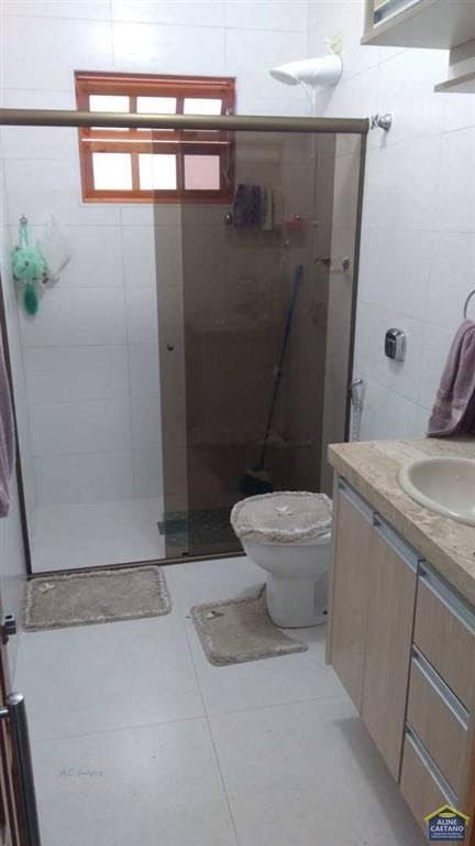 Casa à venda com 3 quartos, 1 suíte, 4 vagas e 131m² no Vila Tupi, Praia Grande (SP) — foto 18 de 30
