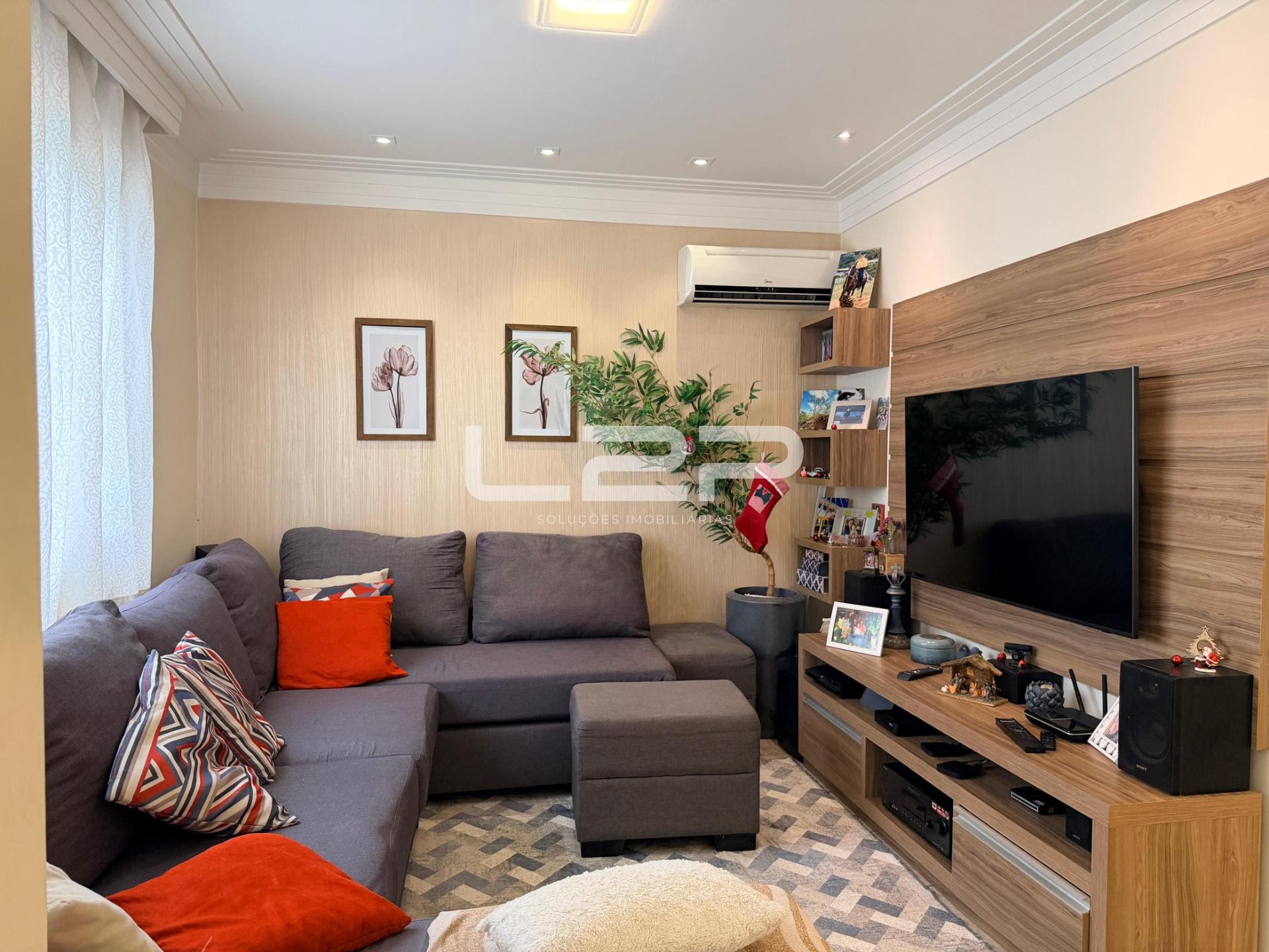 Casa à venda com 4 quartos, 1 suíte, 4 vagas e 190m² no Medeiros, Jundiaí (SP) — foto 2 de 30