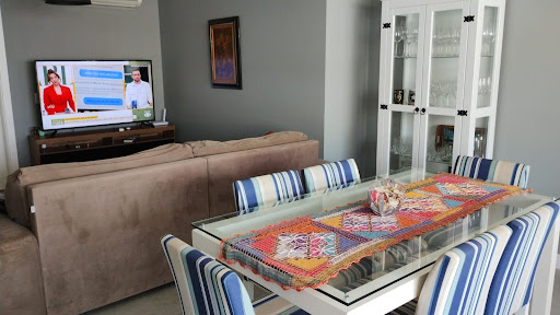Sala de estar e jantar integradas