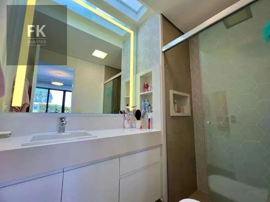 Casa à venda com 3 quartos, 3 suítes, 3 vagas e 320m² no Alphaville Residencial Dois, Barueri (SP) — foto 22 de 25