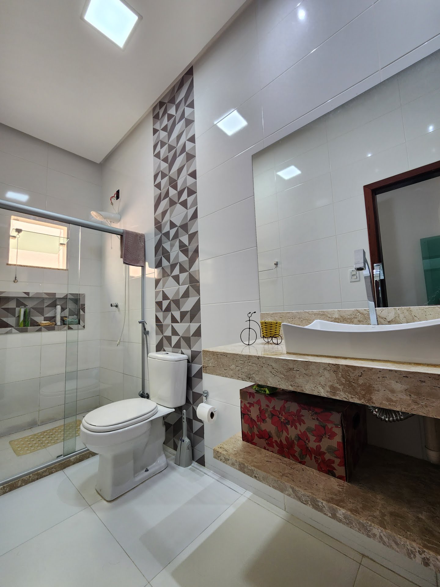 Casa à venda com 3 quartos, 2 suítes, 2 vagas e 220m² no Parque Ipê, Feira de Santana (BA) — foto 22 de 26