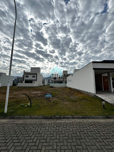 Terreno em Condomínio no Deltaville, Biguaçu por R$ 225 mil