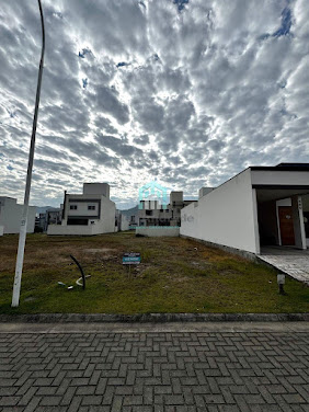 Terreno em Condomínio no Deltaville, Biguaçu por R$ 225 mil